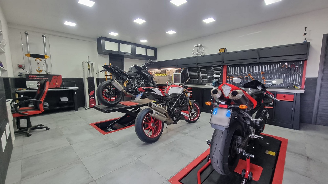 officina  moto